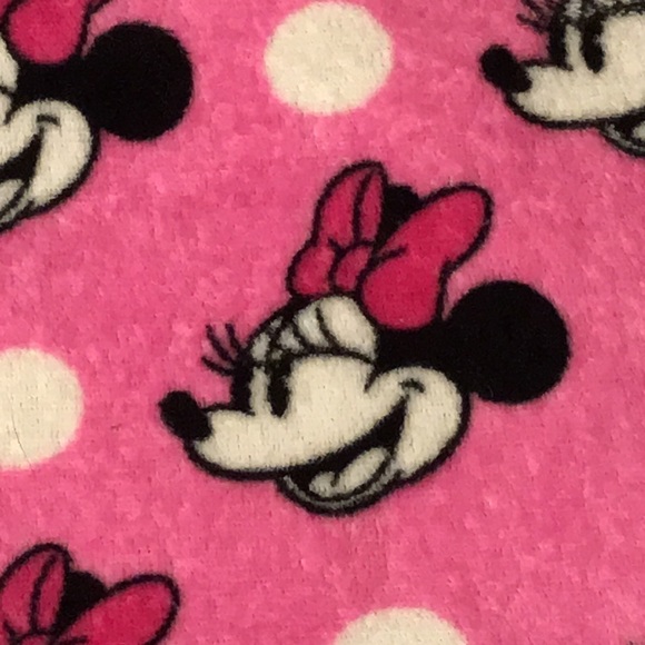 Disney Minnie Mouse 38”X48” Blanket - Picture 2 of 3